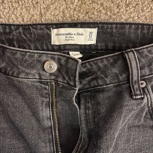 Abercrombie curve love mom jeans